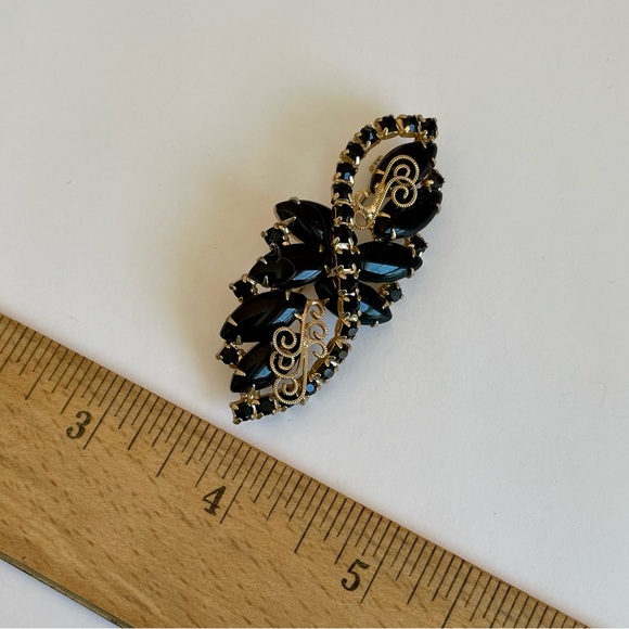 Vintage Black Navette And Rhinestone With Goldtone Pronged Brooch - Picture 4 of 8